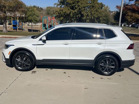 Certified 2023 Volkswagen Tiguan SE image 7