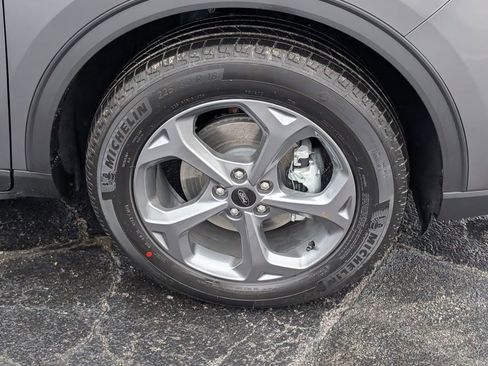 New 2026 Ford Escape ST-Line w/ Tech Pack #1 image 17