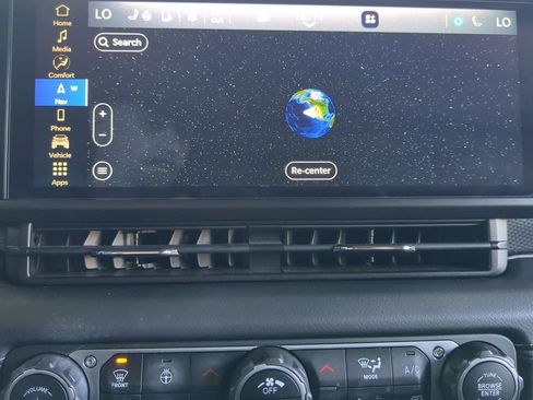 Used 2024 Jeep Wrangler Unlimited Rubicon 4xe image 17