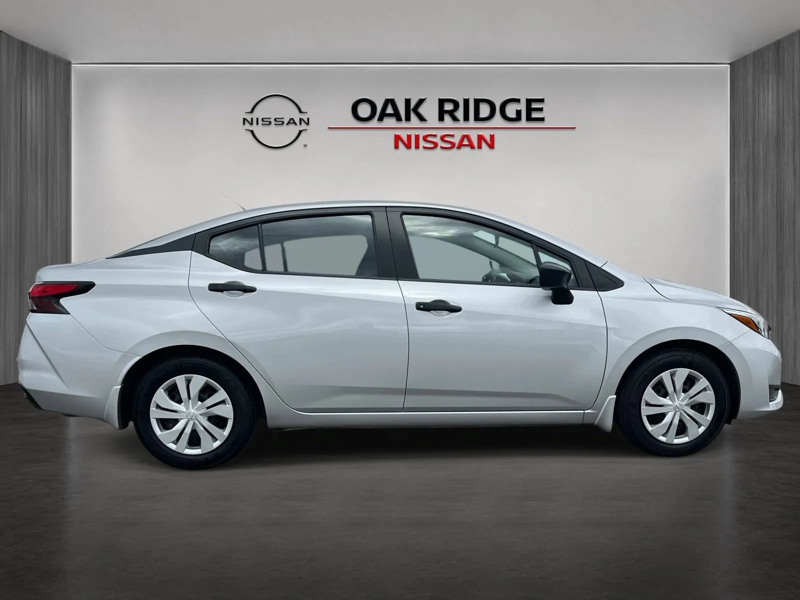 Used 2025 Nissan Versa S w/ Trunk Package FWD image 2