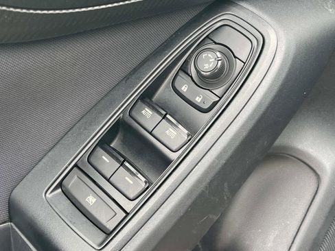 Used 2019 Subaru Crosstrek 2.0i Premium w/ Moonroof Package AWD/4WD image 25