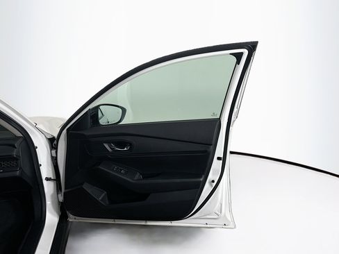 Used 2025 Honda Accord SE image 31