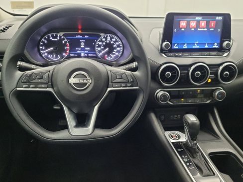 Used 2024 Nissan Sentra SV FWD image 22