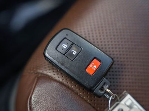 Used 2021 Toyota 4Runner Limited image 46