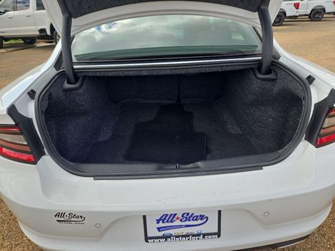 Used 2023 Dodge Charger SXT RWD image 11