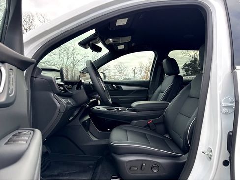 New 2026 Buick Enclave Preferred w/ Power Package FWD image 9