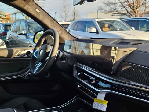 New 2026 BMW X5 M60i image 12