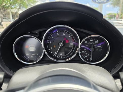 Used 2021 MAZDA MX-5 Miata RF Club RWD image 13