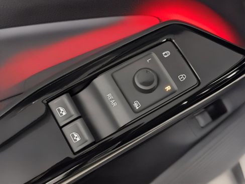 Used 2023 Volkswagen ID.4 Pro S image 15