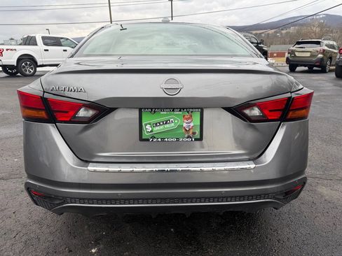 Used 2025 Nissan Altima 2.5 SV image 6