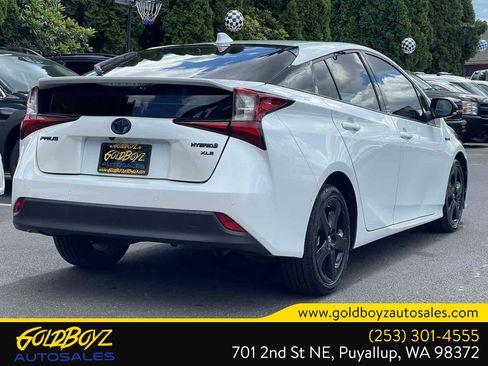 Used 2021 Toyota Prius FWD image 4