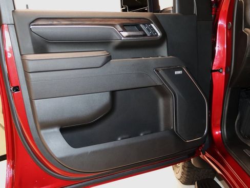 Used 2025 GMC Sierra 3500 SLT w/ SLT Premium Package image 43