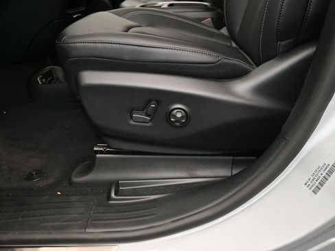 New 2026 Chrysler Voyager LX image 14