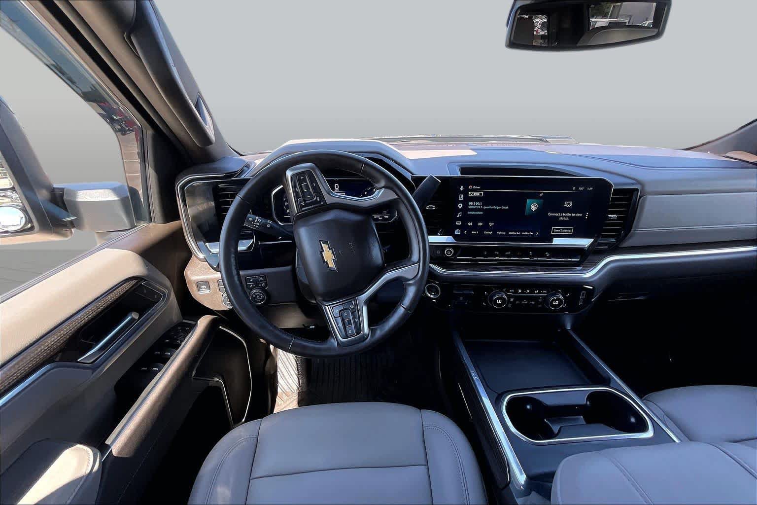 Used 2025 Chevrolet Silverado 3500 LT w/ Texas Edition AWD/4WD image 6