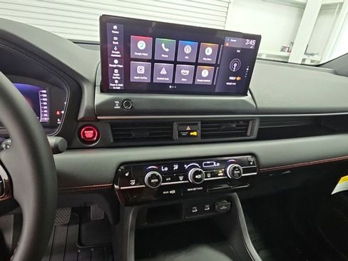 New 2026 Honda Pilot Sport image 10