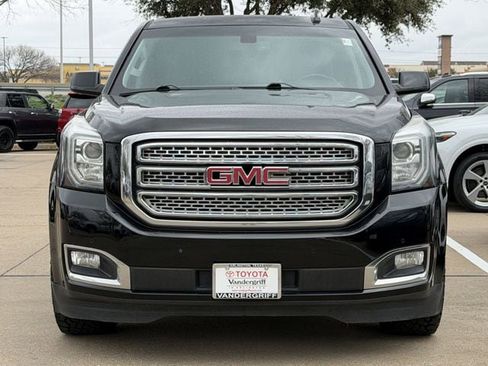 Used 2017 GMC Yukon SLE w/ SLE Value Package image 7