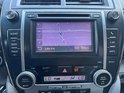 Used 2012 Toyota Camry XLE image 27