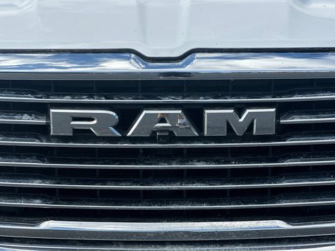 Used 2025 RAM 1500 Laramie AWD/4WD image 45