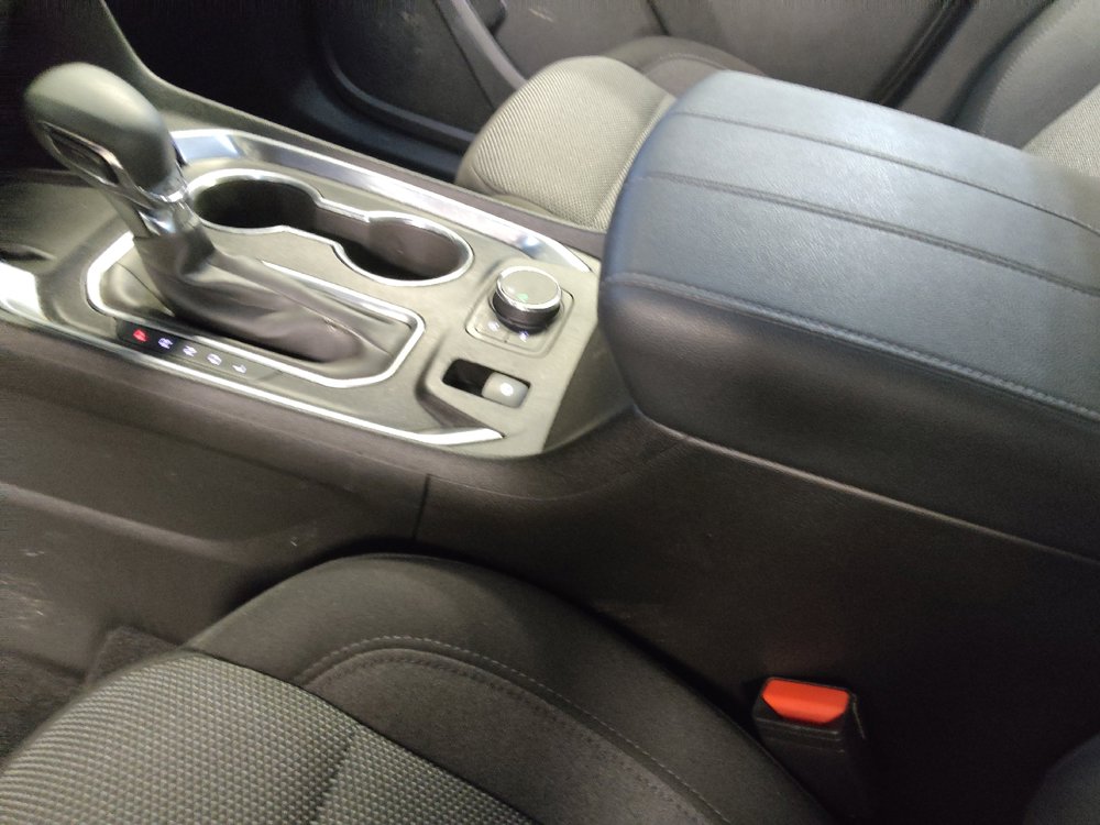 Used 2023 Chevrolet Traverse LT FWD image 26