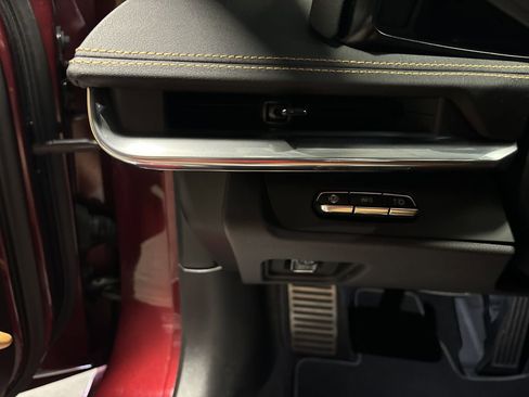 Used 2020 Chevrolet Corvette STINGRAY w/ 2LT Preferred Equipment Group image 53