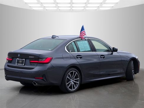 Used 2020 BMW 330i Sedan w/ Convenience Package image 4
