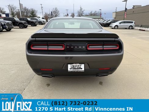 Used 2023 Dodge Challenger SXT image 6