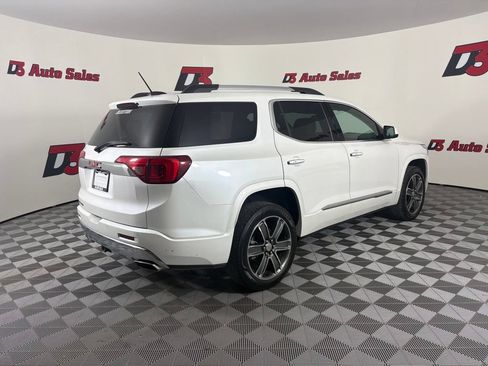 Used 2019 GMC Acadia Denali w/ Technology Package FWD image 6