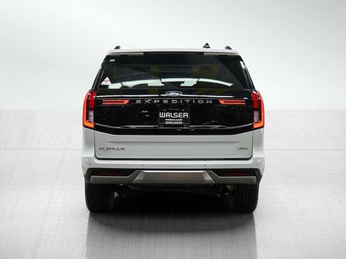 Used 2025 Ford Expedition Max Platinum AWD/4WD image 5