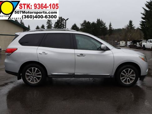 Used 2014 Nissan Pathfinder SL AWD/4WD image 9