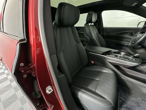 Used 2024 Cadillac Lyriq Sport RWD image 27