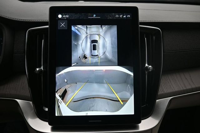 Certified 2026 Volvo XC90 B6 Ultra w/ Protection Package Premier AWD/4WD image 12