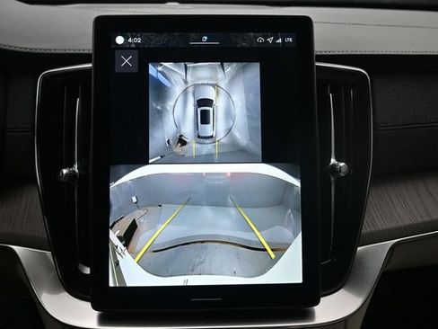 Certified 2026 Volvo XC90 B6 Ultra w/ Protection Package Premier AWD/4WD image 12