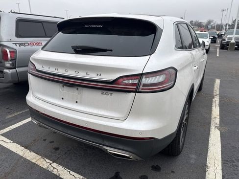 Used 2019 Lincoln Nautilus Reserve image 11