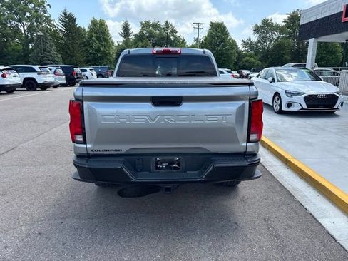 Used 2023 Chevrolet Colorado Z71 w/ Z71 Convenience Package 2 AWD/4WD image 9
