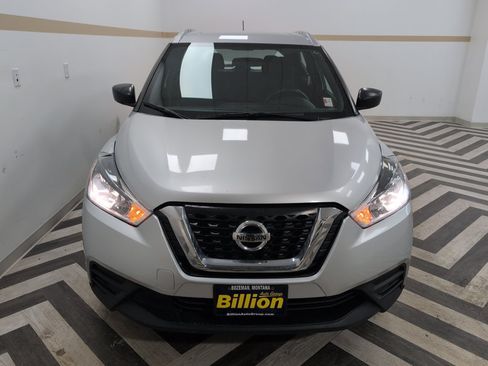 Used 2018 Nissan Kicks S image 25