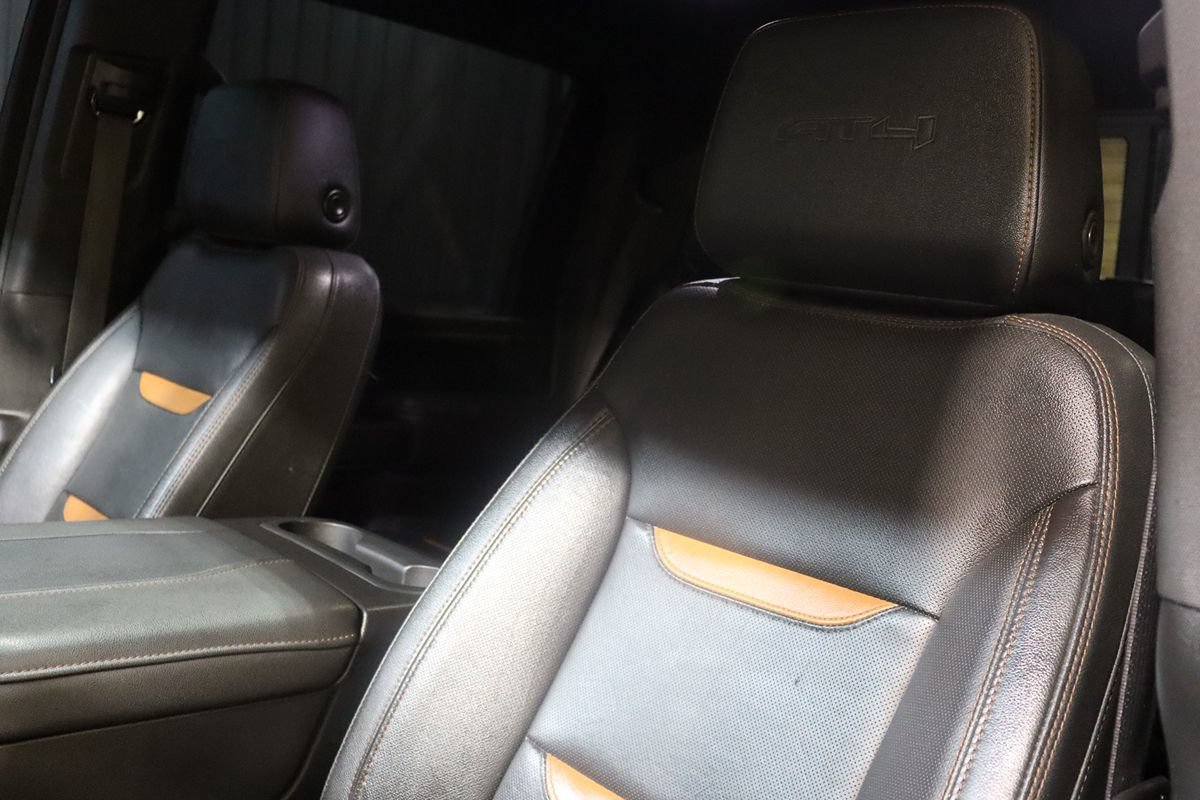 Used 2023 GMC Sierra 2500 AT4 w/ AT4 Premium Plus Package AWD/4WD image 56