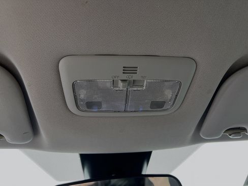 Used 2019 Toyota Corolla LE FWD image 21