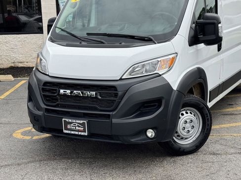 Used 2025 RAM ProMaster 2500 w/ Convenience Group FWD image 5
