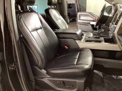 Certified 2019 Ford F150 Lariat w/ Equipment Group 502A Luxury AWD/4WD image 20