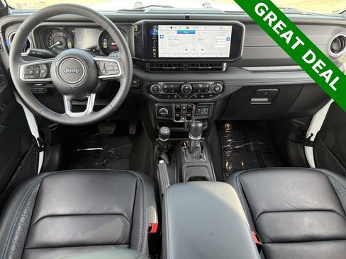 Used 2024 Jeep Wrangler High Altitude image 14