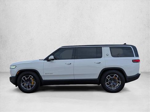Used 2023 Rivian R1S Adventure image 8