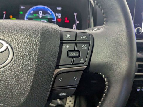 Used 2026 Toyota Camry SE FWD image 20