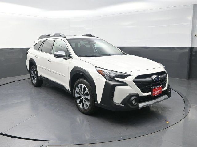 Used 2025 Subaru Outback Touring XT AWD/4WD image 10