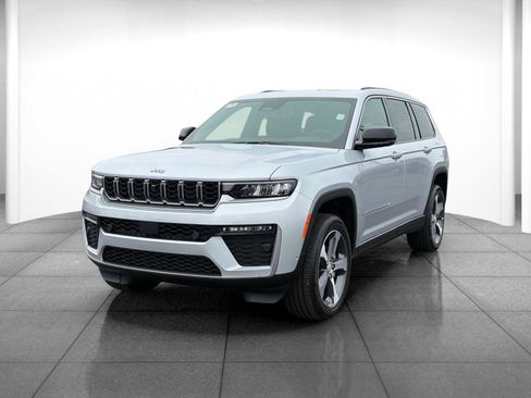 New 2026 Jeep Grand Cherokee L Limited image 3