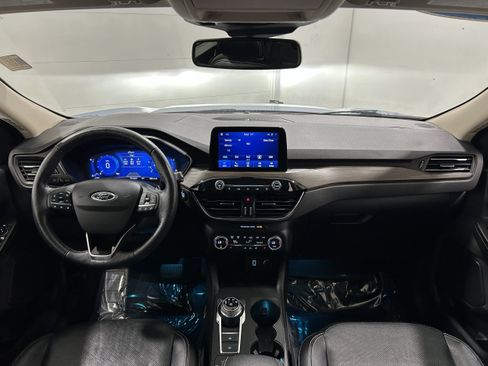 Used 2020 Ford Escape Titanium AWD/4WD image 14