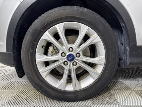 Used 2018 Ford Escape SEL w/ Ford Safe & Smart Package FWD image 21