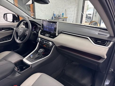 Certified 2022 Toyota RAV4 Limited w/ Limited Grade Weather Package AWD/4WD image 54