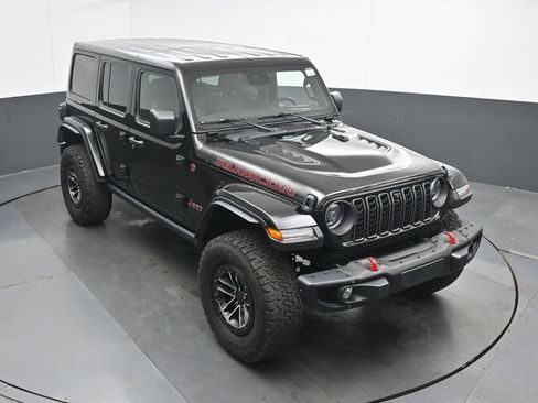 Used 2024 Jeep Wrangler Unlimited Rubicon AWD/4WD image 36