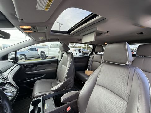 Used 2023 Honda Odyssey Elite image 27