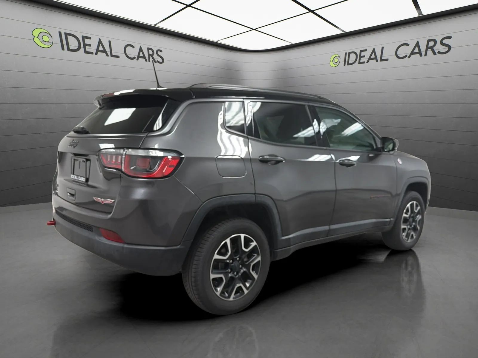 Used 2019 Jeep Compass Trailhawk AWD/4WD image 5